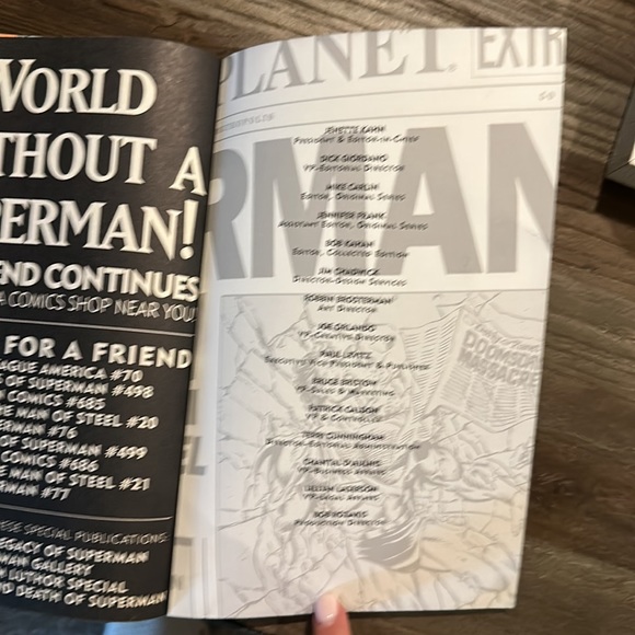 The Death of Superman 1993 DC Comics 1st Printing - Picture 9 of 13